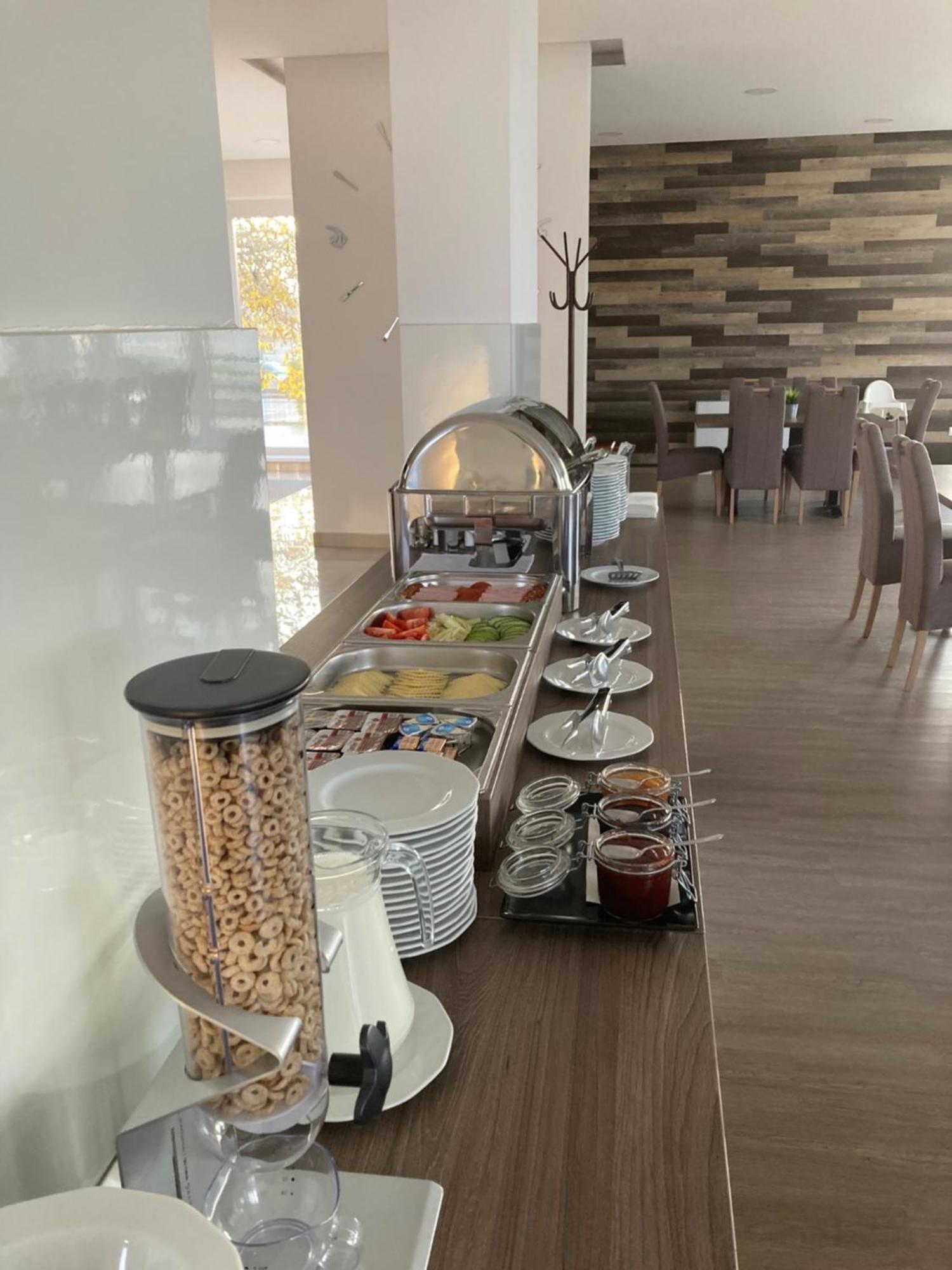 Nautilus Etterem Es Panzio Hotel Dabas Екстериор снимка