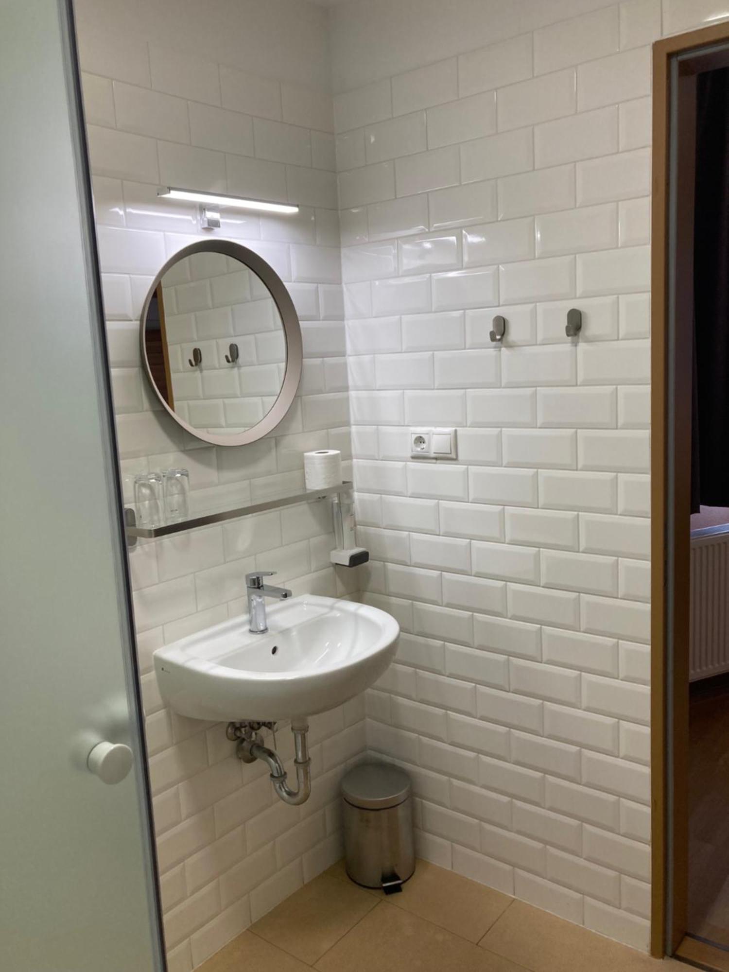 Nautilus Etterem Es Panzio Hotel Dabas Екстериор снимка